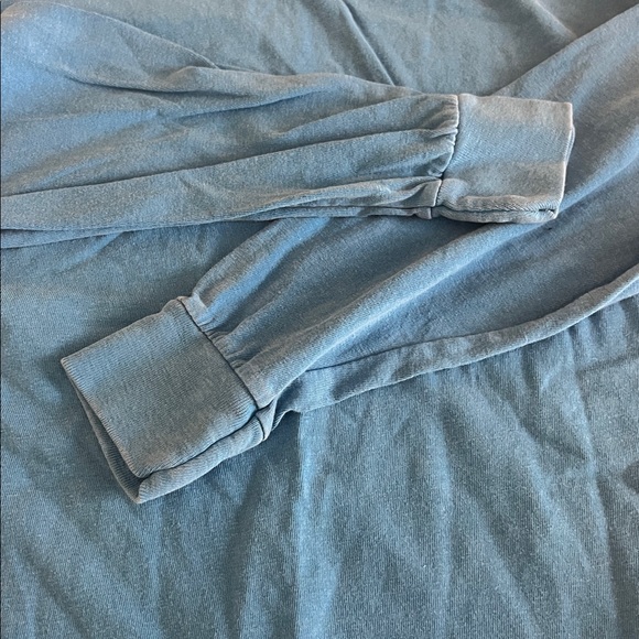 Comfort Colors Long Sleeve Crewneck TShirt Blue Size Medium - Picture 4 of 4